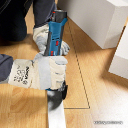             Мультифункциональная шлифмашина Bosch GOP 12V-28 Professional 06018B5001 (без АКБ)        