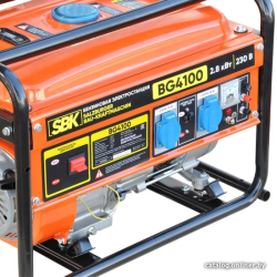             Бензиновый генератор SBK BG4100        