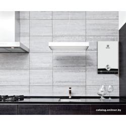             Водонагреватель Electrolux NPX 8 Flow Active 2.0        