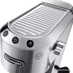             Рожковая помповая кофеварка DeLonghi Dedica EC 685.M        