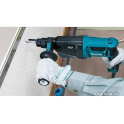             Перфоратор Makita HR2631FT        
